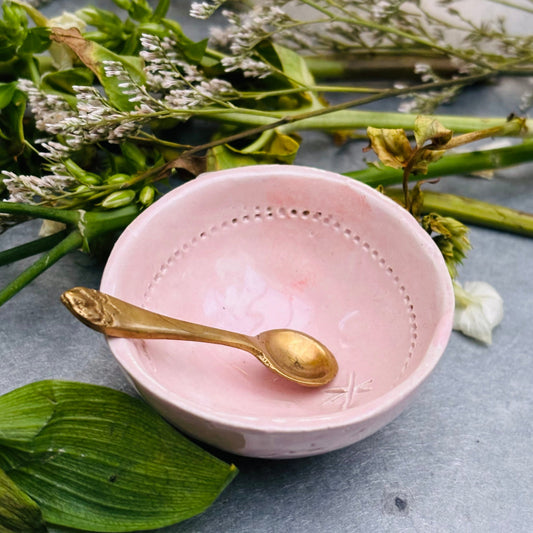 Small Wibbly Wobbly Bowl Pink