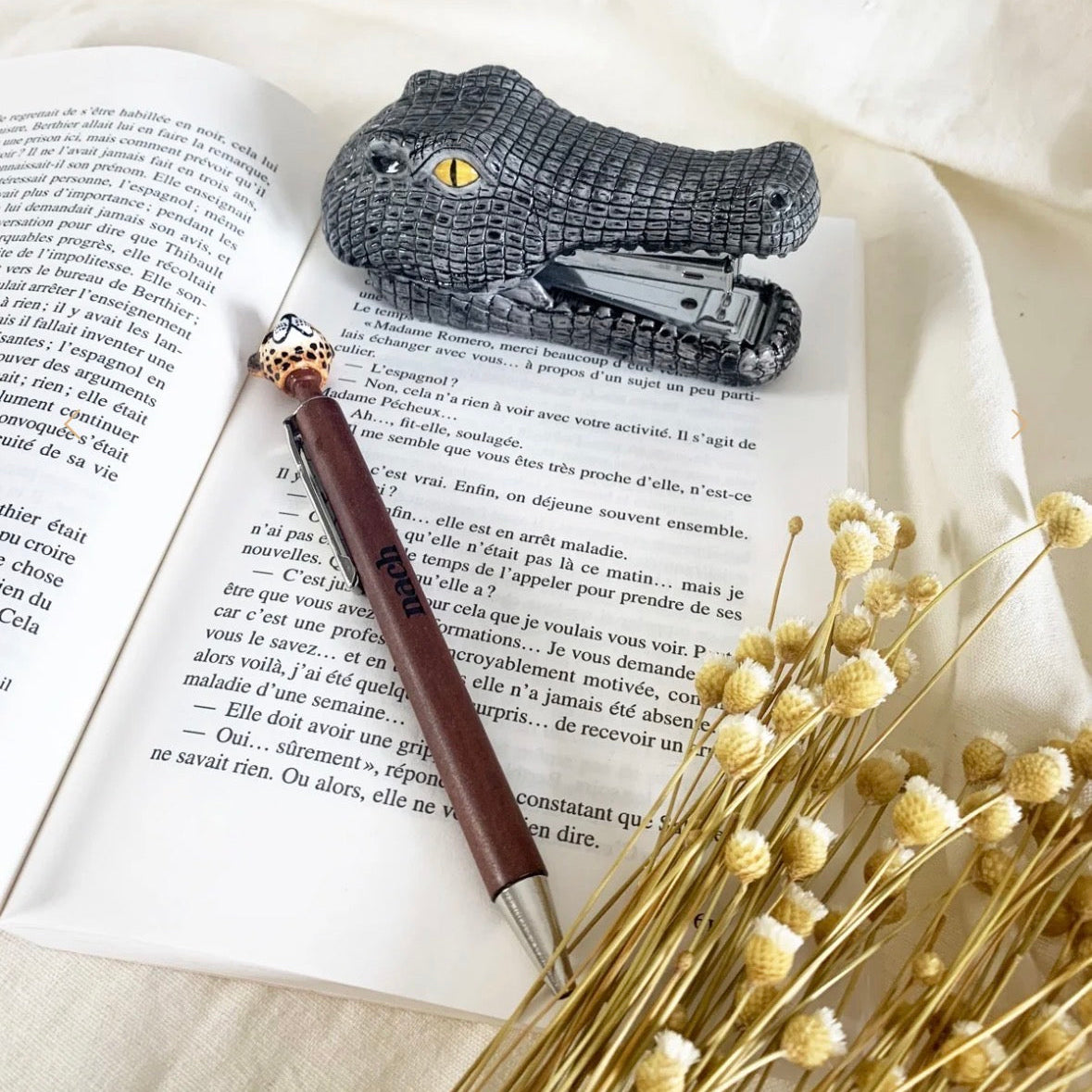 Handmade Crocodile Stapler - Porcelain