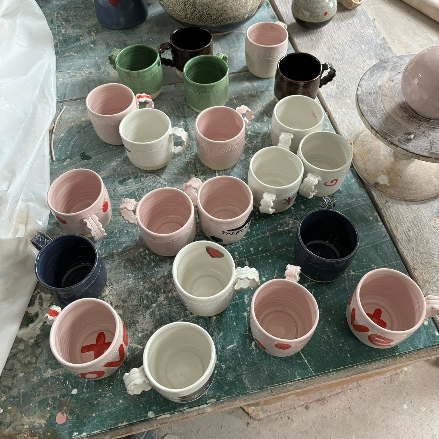 Small Wibbly Wobbly Bowl Pink