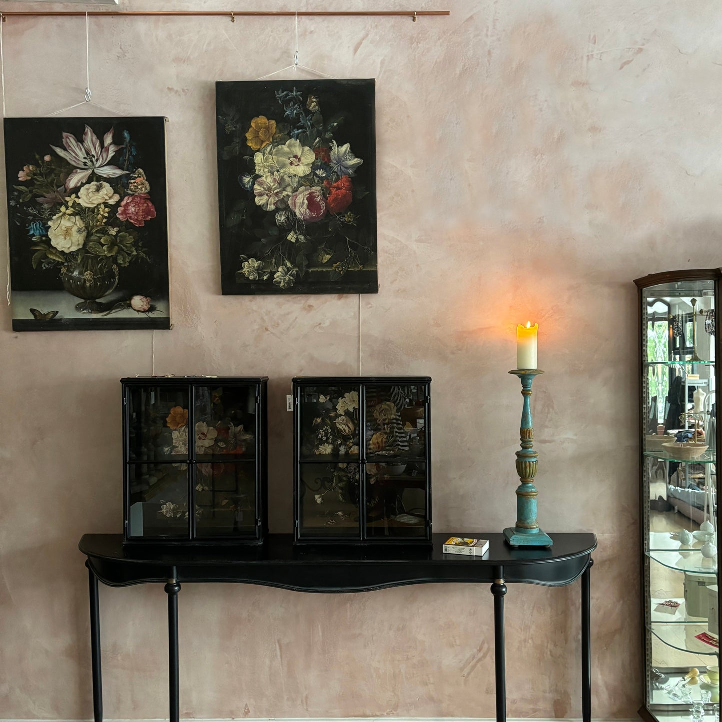 Glass Cabinet - Yellow Flowers