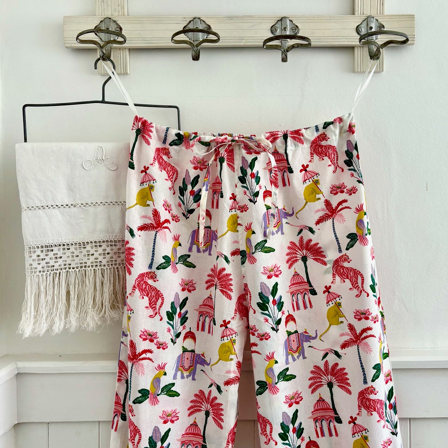 Taj Pyjamas