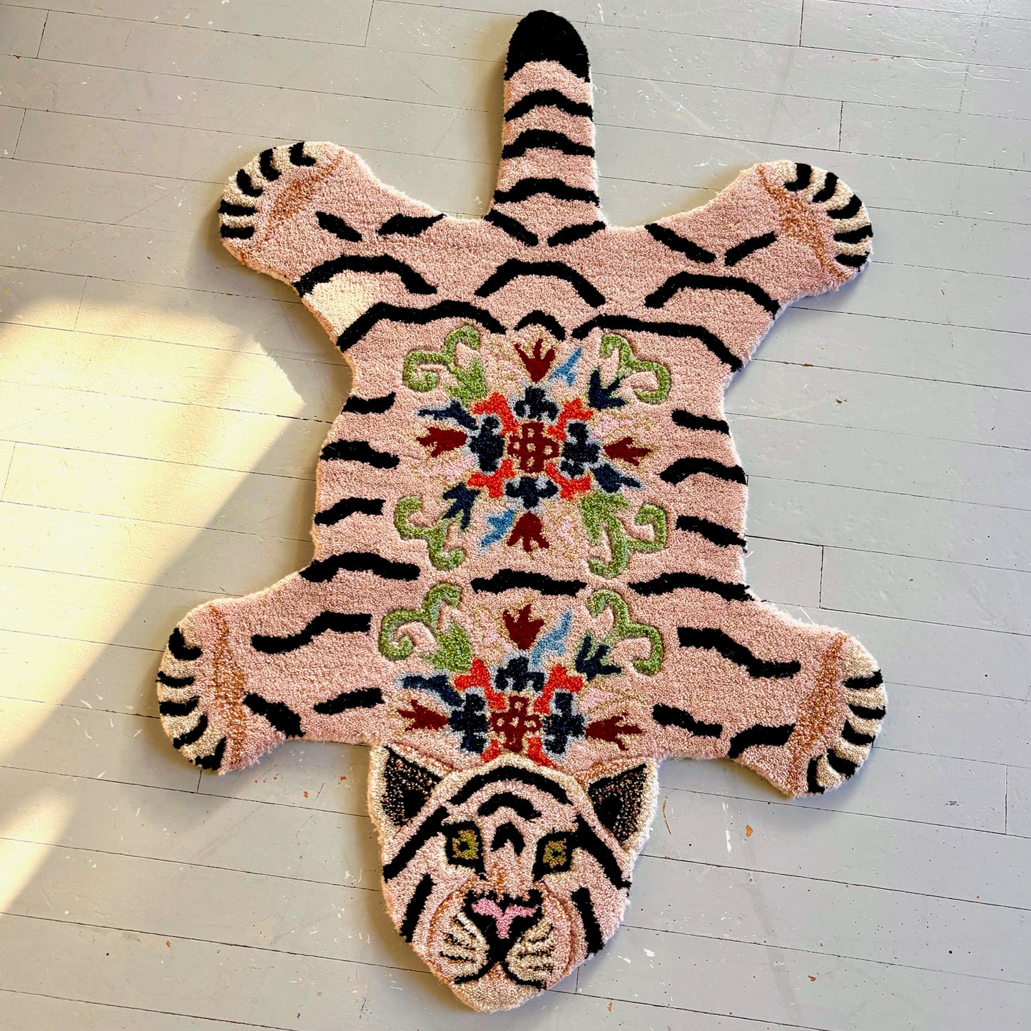 Classic Tiger Wool Rug
