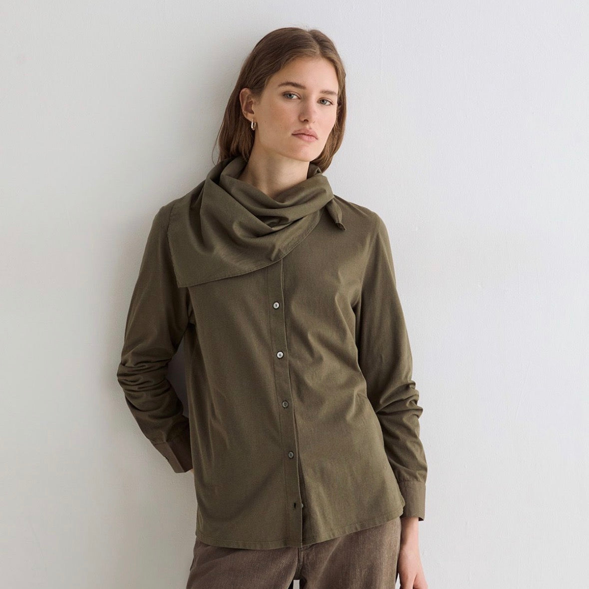 Women’s Cotton Shirt with Removable Scarf