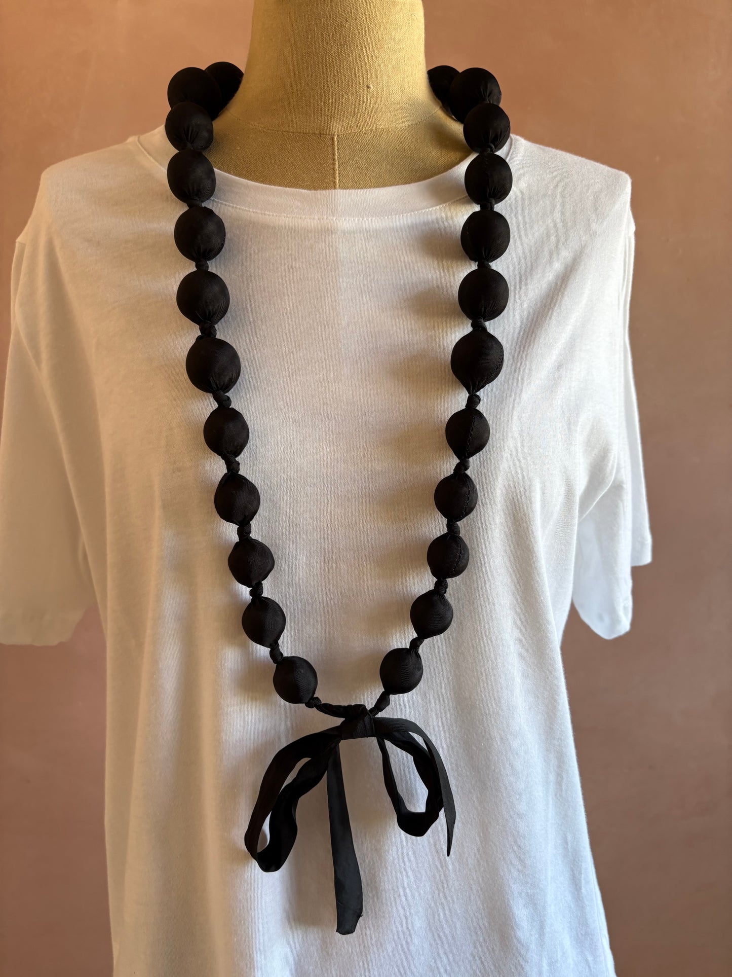 Long Silk Bow Necklace Black