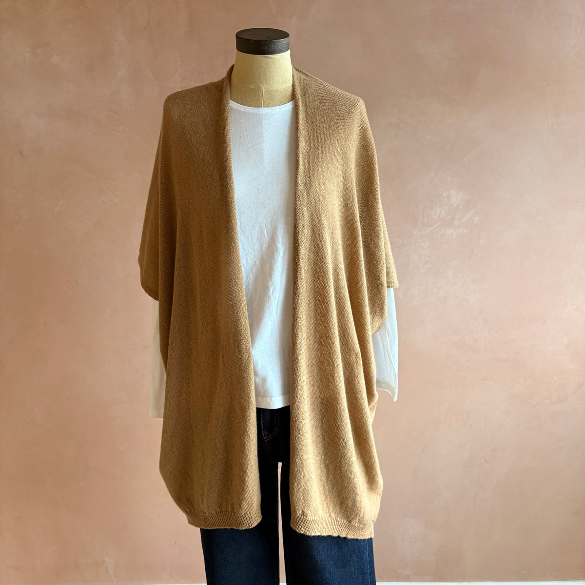 Cashmere Sleeveless Cardigan Camel
