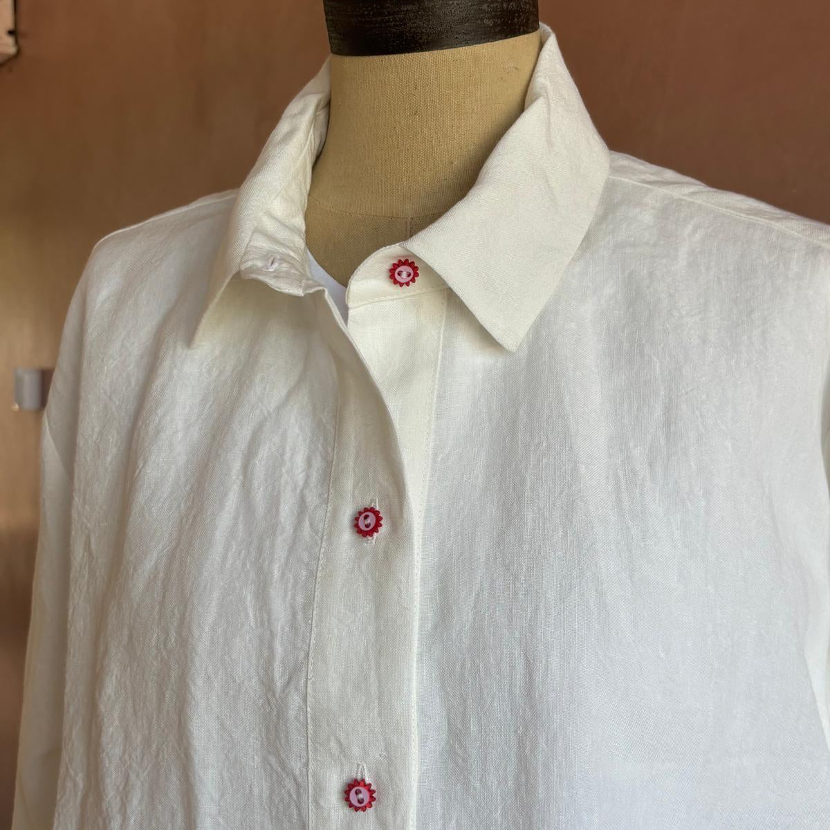 Women’s Irish Linen Shirt Off White