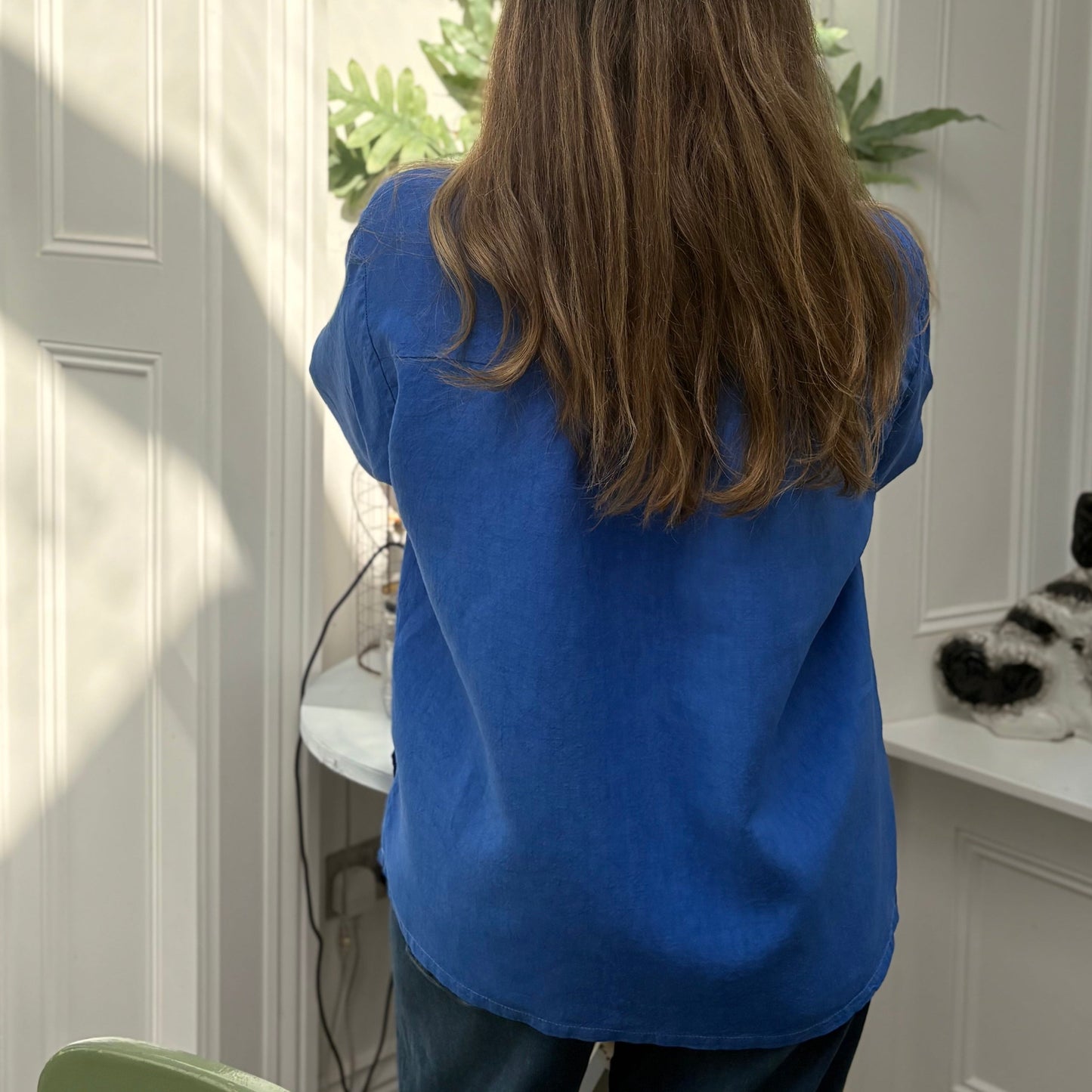 Women’s Irish Linen Shirt in Cobalt Blue