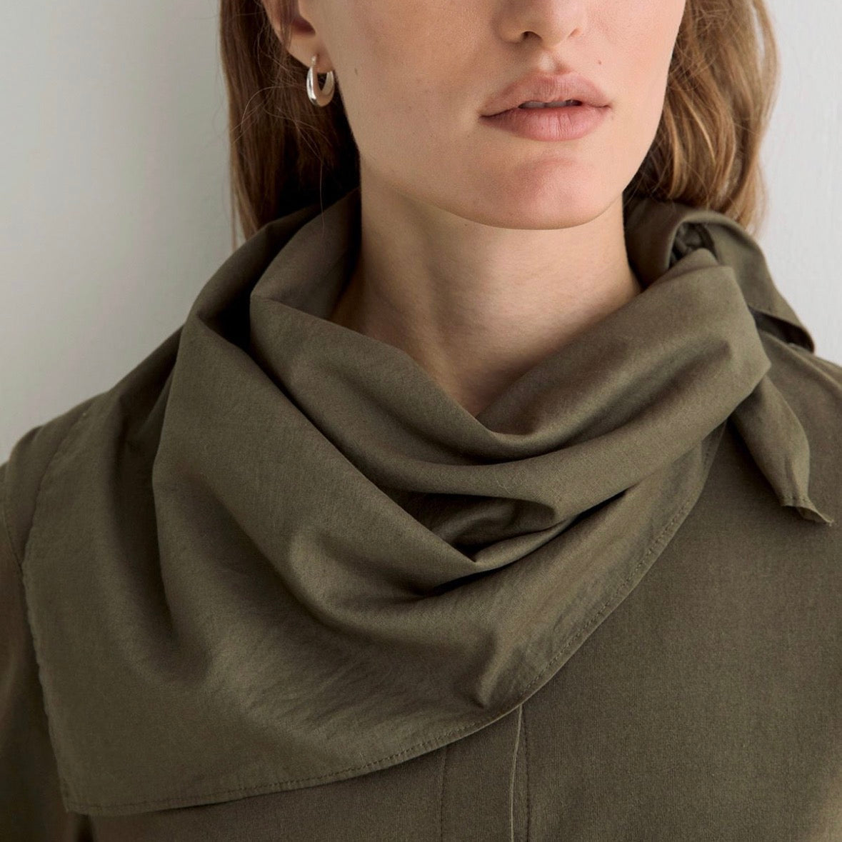 Women’s Cotton Shirt with Removable Scarf