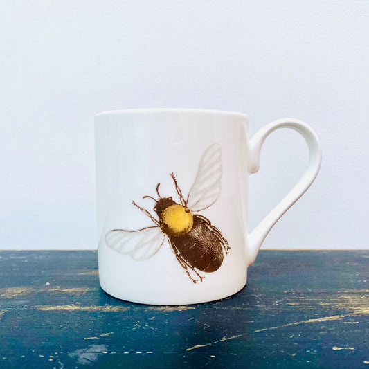 Bee Mug Amo & Pax