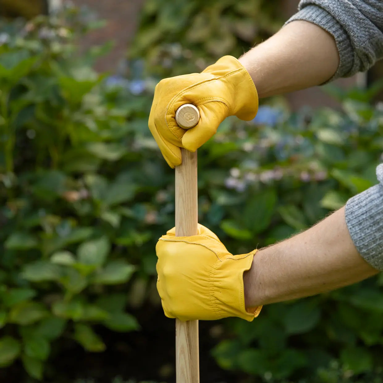 Leather Garden Gloves in Yellow